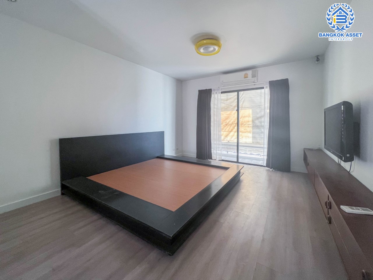 *****ทาวน์โฮมมือสองย่านนนทบุรี ม.ทาวน์พลัสเอ็กซ์ งามวงศ์วาน-ประชาชื่น ทาวน์โฮม 3 ชั้น เนื้อที่ 20 ตร.ว. ฟังก์ชัน 3 ห้องนอน 3 ห้องน้ำ จอดรถได้ถึง 2 คัน พร้อมครัวบิ้วอิน บนทำเลโซนเมือง เชื่อมต่อถนนหลายสาย ถ.ติวานนท์ ถ.แจ้งวัฒนะ และถ.งามวงศ์วาน และใกล้รถไฟฟ้า "สถานีสนามบินน้ำ"